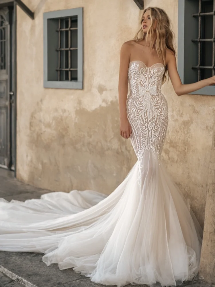 

Customize A 2025 Elegant Heart-Shaped Neckline Fishtail Skirt With A Bow And A Gorgeous Long Trailing Wedding Dress