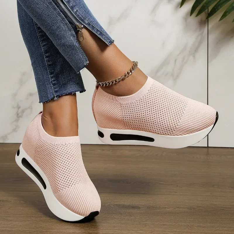 Zapatos de mujer, moda de otoño, zapatos informales transpirables de malla, zapatillas de plataforma de tejido con mosca de Color sólido, zapatos planos vulcanizados con cuña para mujer