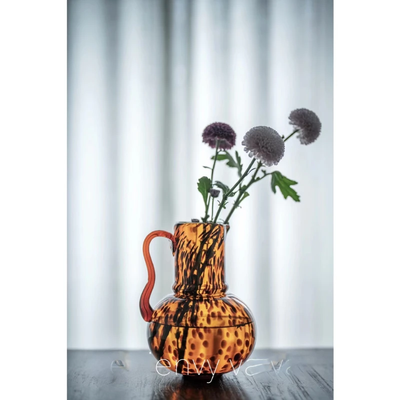 European and American minimalist caramel amber leopard print single ear handmade glass vase for home decoration and flower