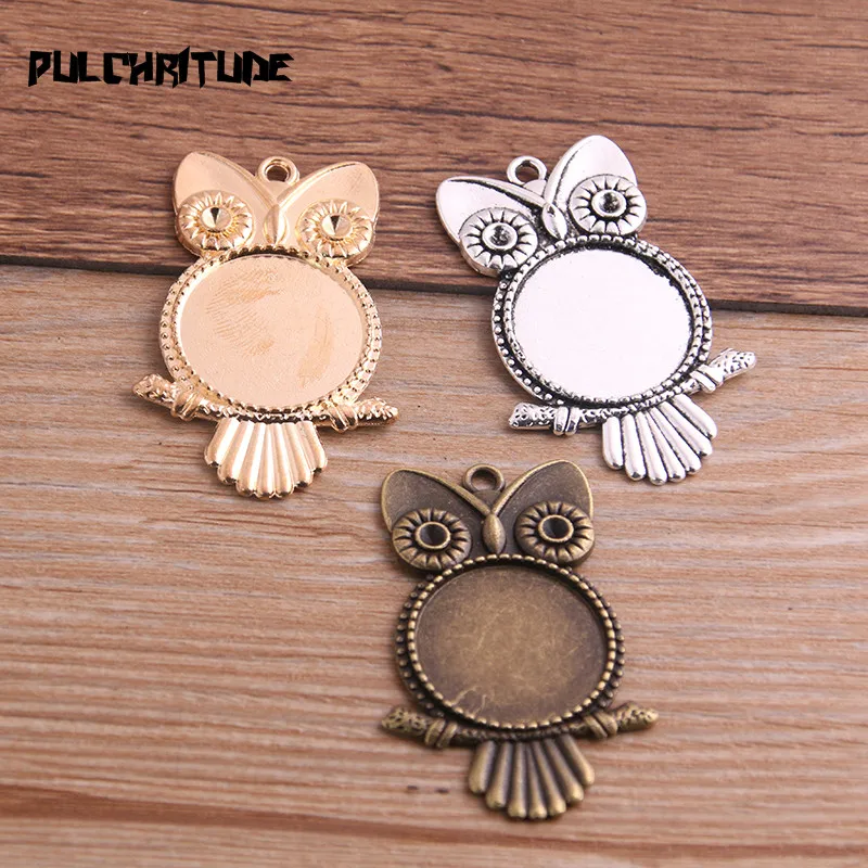 

New Fashion 2pcs 20/25mm Inner Size Three Color Metal Owl Round Cabochon Pendant Setting Vintage Blank Charms