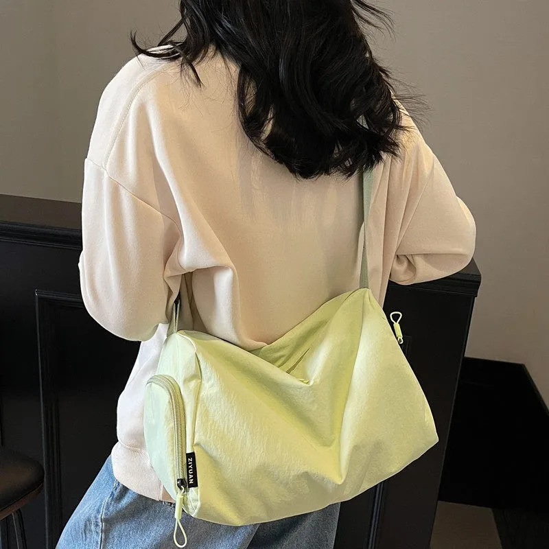 Sport Yoga Fitness Bag Women's Short Trip Lightweight Travel Bag Large Capacity Independent Shoe Single Shoulder Bag Pure Col...