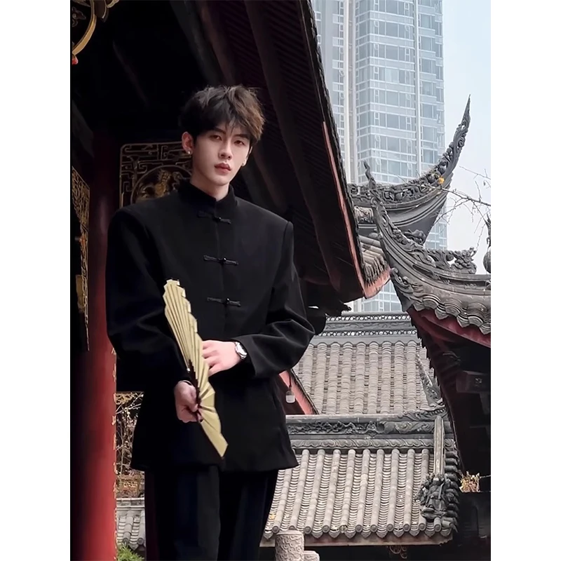 

Новая мужская куртка в китайском стиле, черная, с подкладкой на плечах, на пуговицах, повседневная, с длинными рукавами, весенняя, свободного кроя, из полиэстера