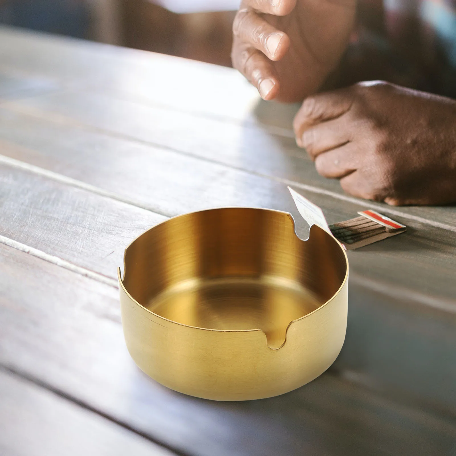 

2pcs Stainless Steel Ashtray Small Rounded Container For Indoor Home Desktop Use Metal Cigarette Butt Holder Decorative Ashtray