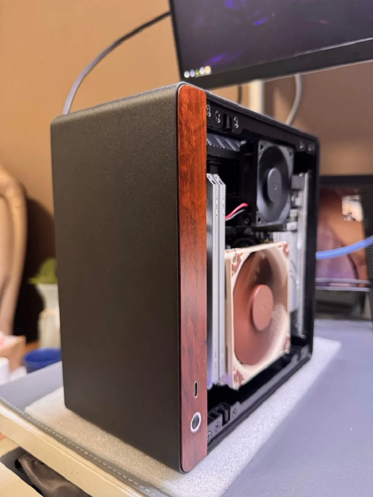 Корпус JONSBO N10 NV10 ITX MINI, полностью алюминиевый, с поддержкой блока питания 1U FLEX, для вертикальной или горизонтальной установки.