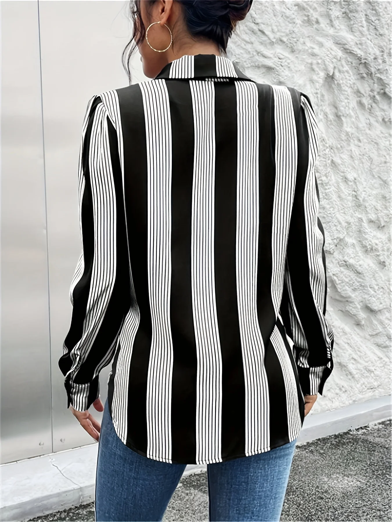 Striped printed shirts, vintage long sleeve shirts suitable for spring and autumn, women's clothing