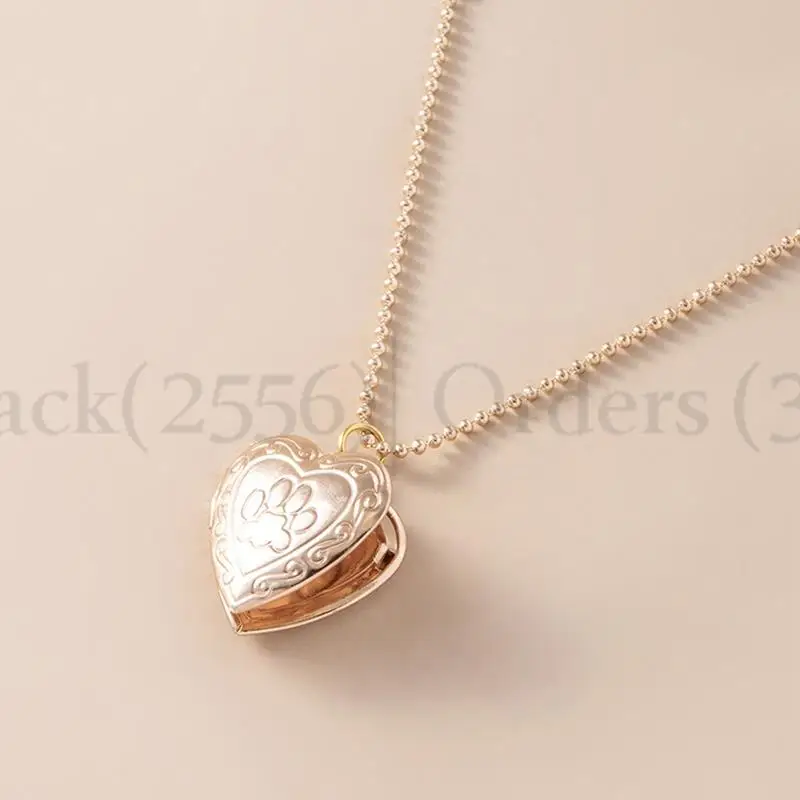 Retro Heart-shaped Necklace Locket Mini Photo Frame Box Pendants For Women Accessories