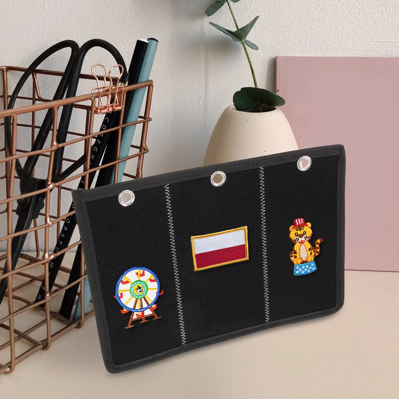

Patch Display 20x28cm Flannel Wall Hanging Large Capacity Storage Armb Holder Collecting Badge Cloth DIY Sewing Crafts
