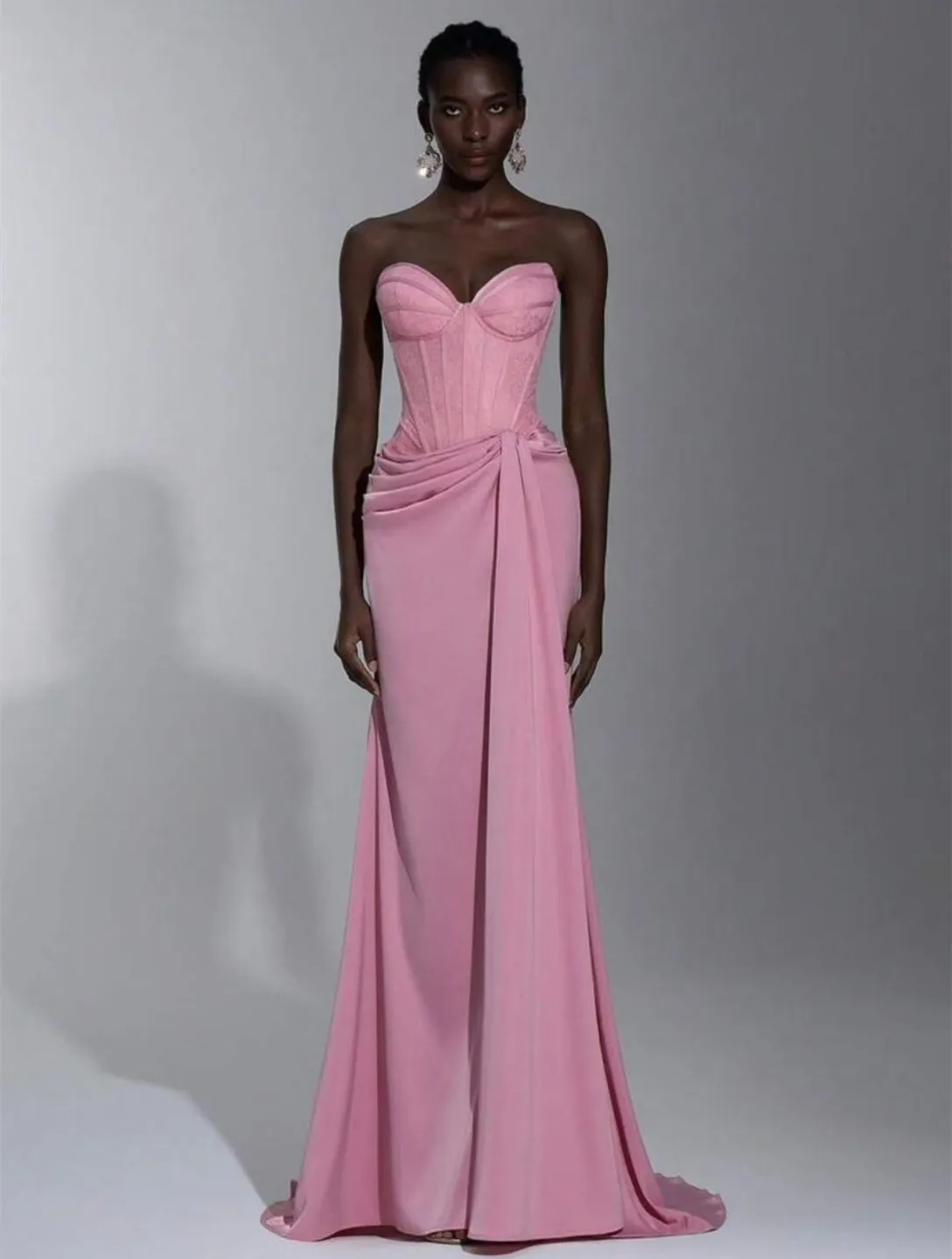 Aangepaste Lange V-hals Avondjurken Zeemeermin Crêpe Geplooid فسات Bravo Mohamedة Watteau Trein Galajurk voor Vrouwen