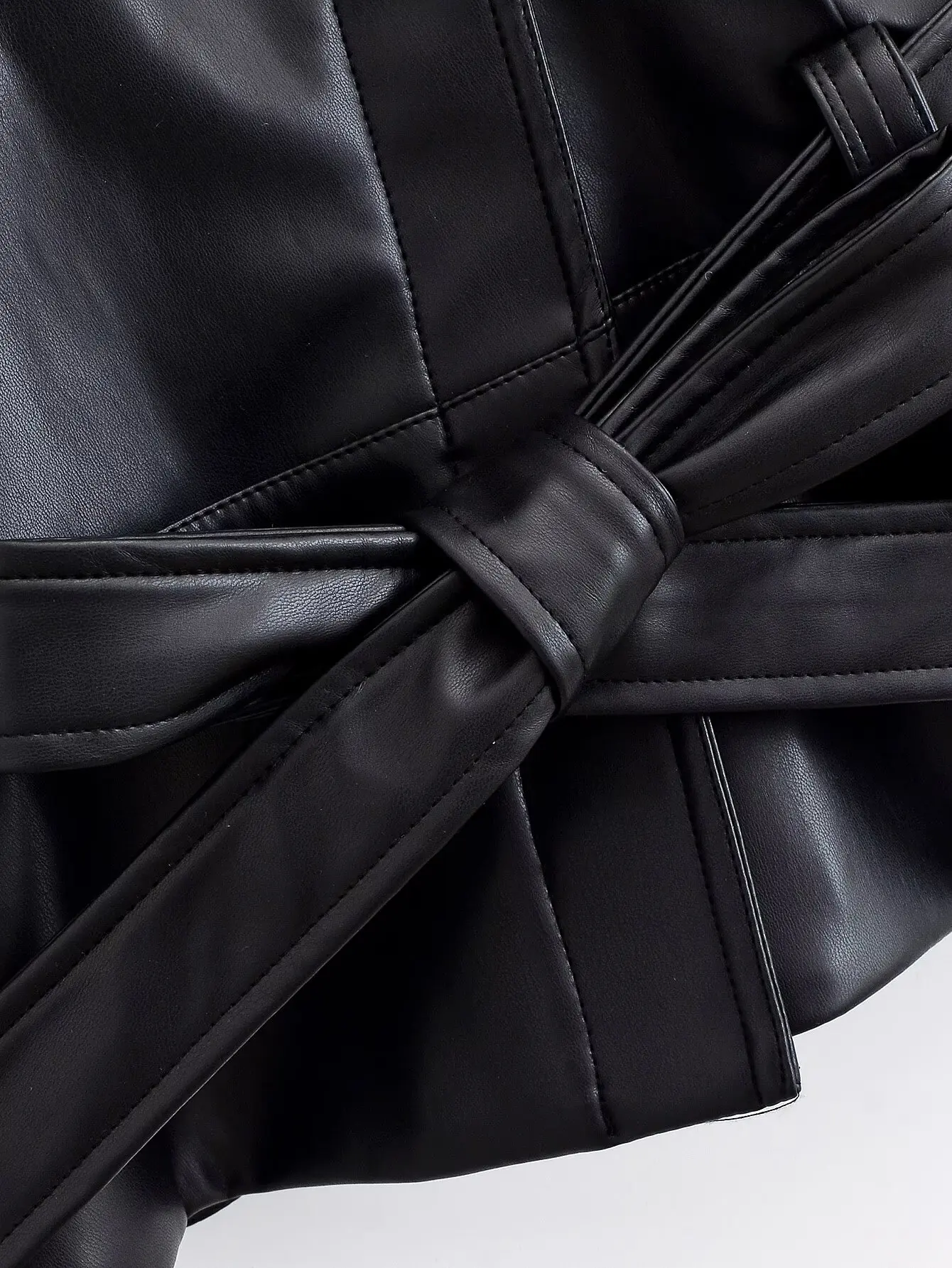 Tidalyf 2025 معطف نسائي قصير من الجلد معطف أسود بسحاب أمامي بحزام خصر نحيف ملابس خارجية أنيقة للخريف