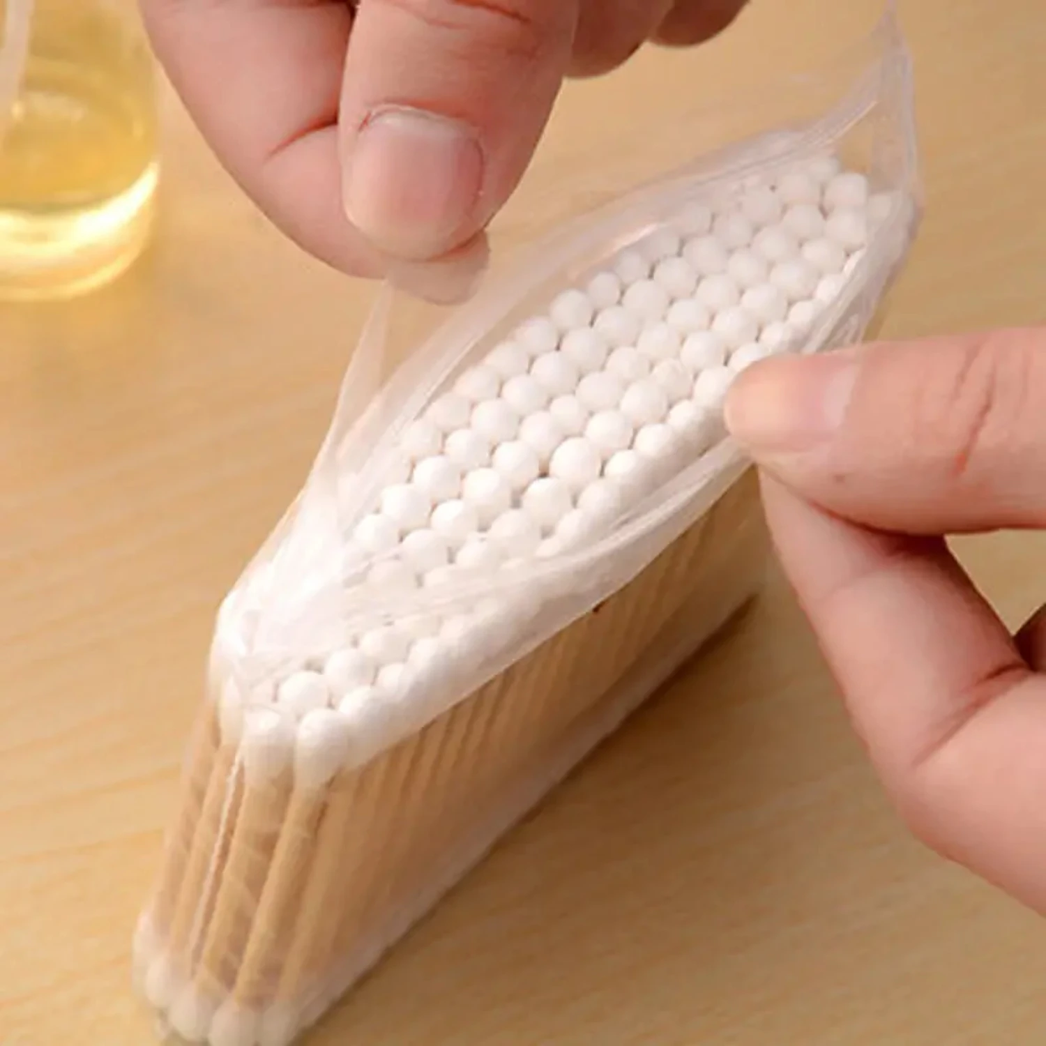 

Disposable Cleaning Cotton Swab - 100pcs Multifunctional Double-ended Wooden Stick for Ear Plucking and Digging, Cosmetic Cotton