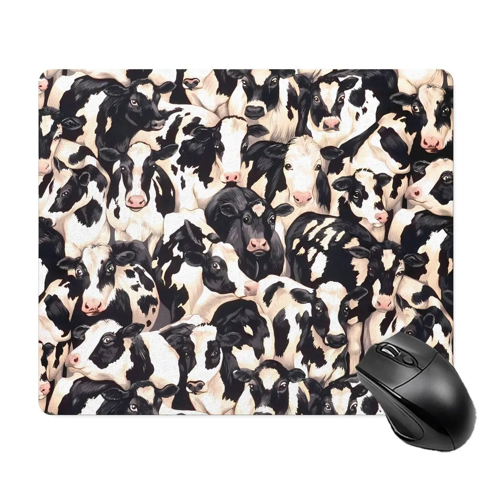 Farm Cow Meadow Pattern Rubber Mouse Pad Non Slip Gaming Desk Mat for Home Office Workspace