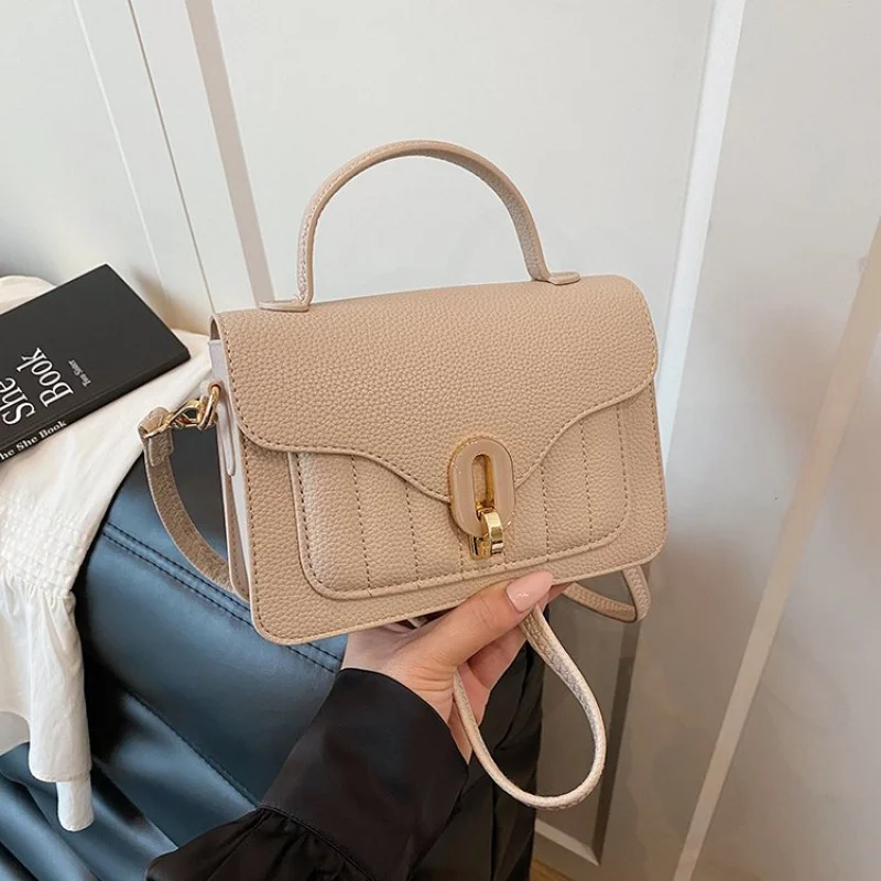 

Fashionable Trendy Crossbody Handbag Letter Logo High-End For Women Vintage Inspired Design Casual
