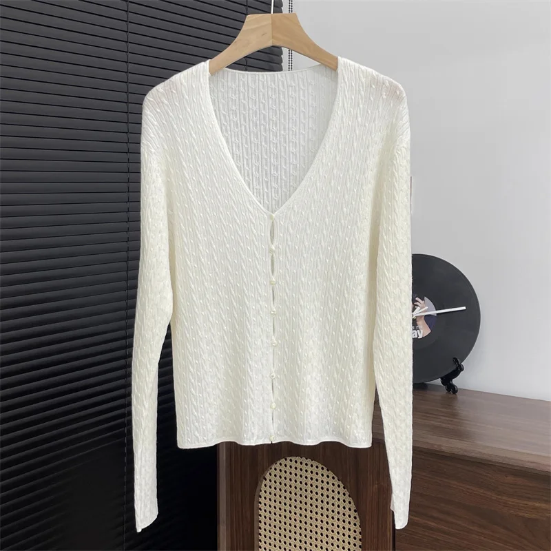 

Cardigan for women New elastic knitted V-neck long sleeved top for autumn 2025 Single breasted slim Thin coat wool blend sweater