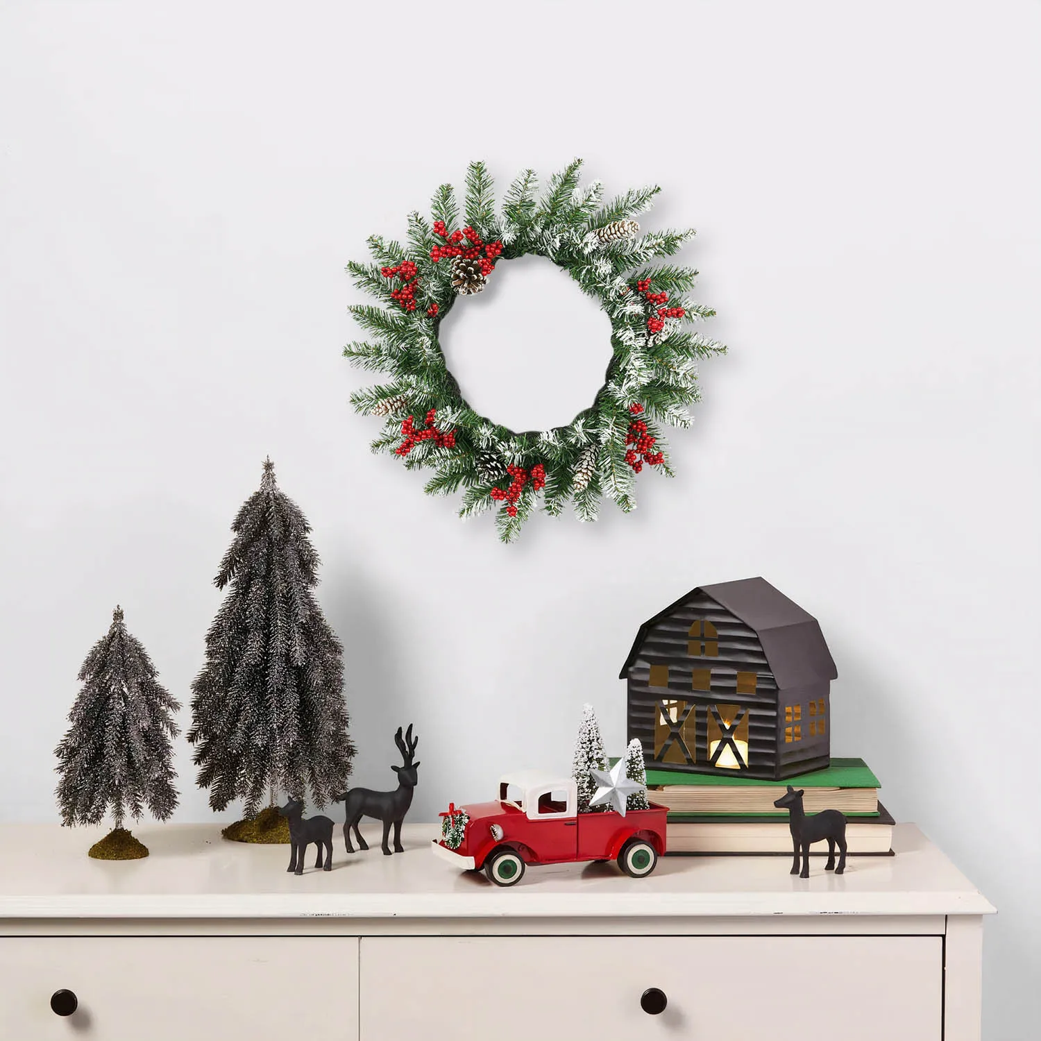 46/56cm Christmas Wreath Christmas Decoration Pendant Simulated Plant Pine Boughs Berries Circle Wreath Indoor Outdoor Decor