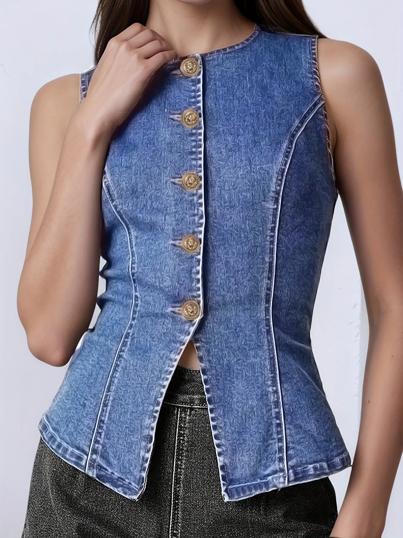 Fitted Silhouette Round Neck Top Regular Length Sweet Fresh with Single Row Multiple Buttons Fresh Sweet Tank Top for Women