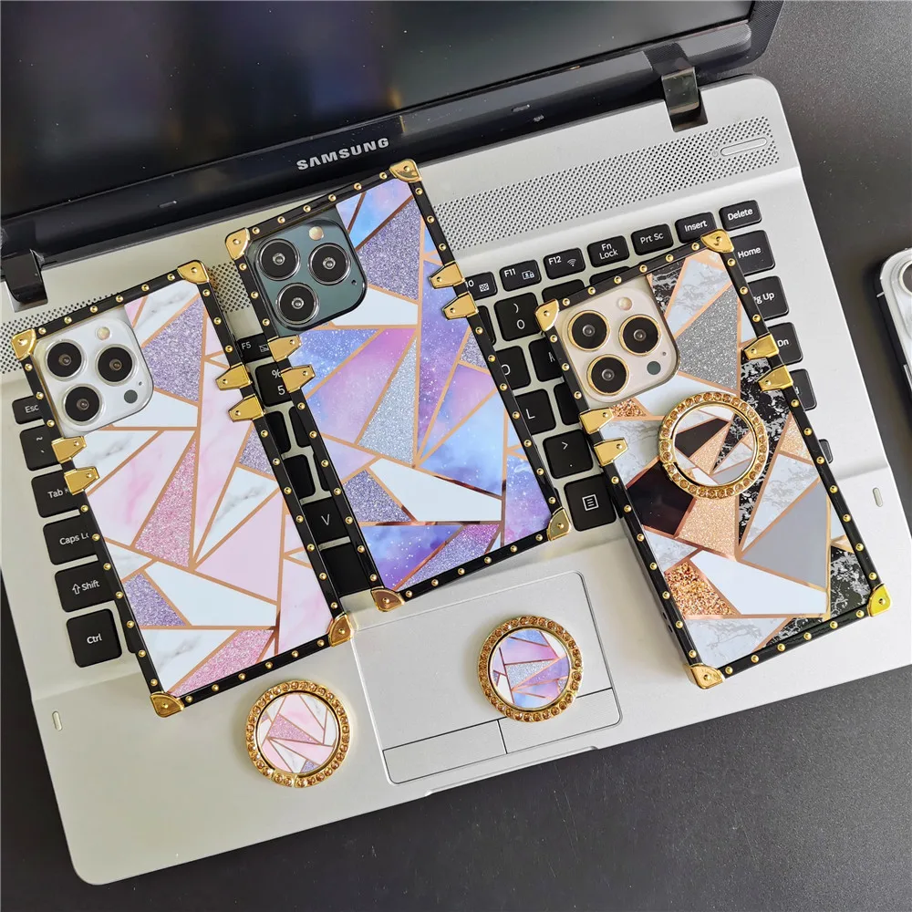 

Luxury Gold Glitter Geometric Pattern Cover Women Retro Phone Case For iphone 17 PRO MAX 17 Air 15 16 PRO 16E 11 12 13 14 PLUS