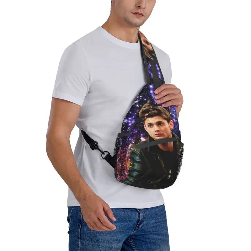 Dean Winchester-Crossbody mochila ombro para homens, saco de peito personalizado Sling, Supernatural TV Show, ciclismo, mochila acampamento