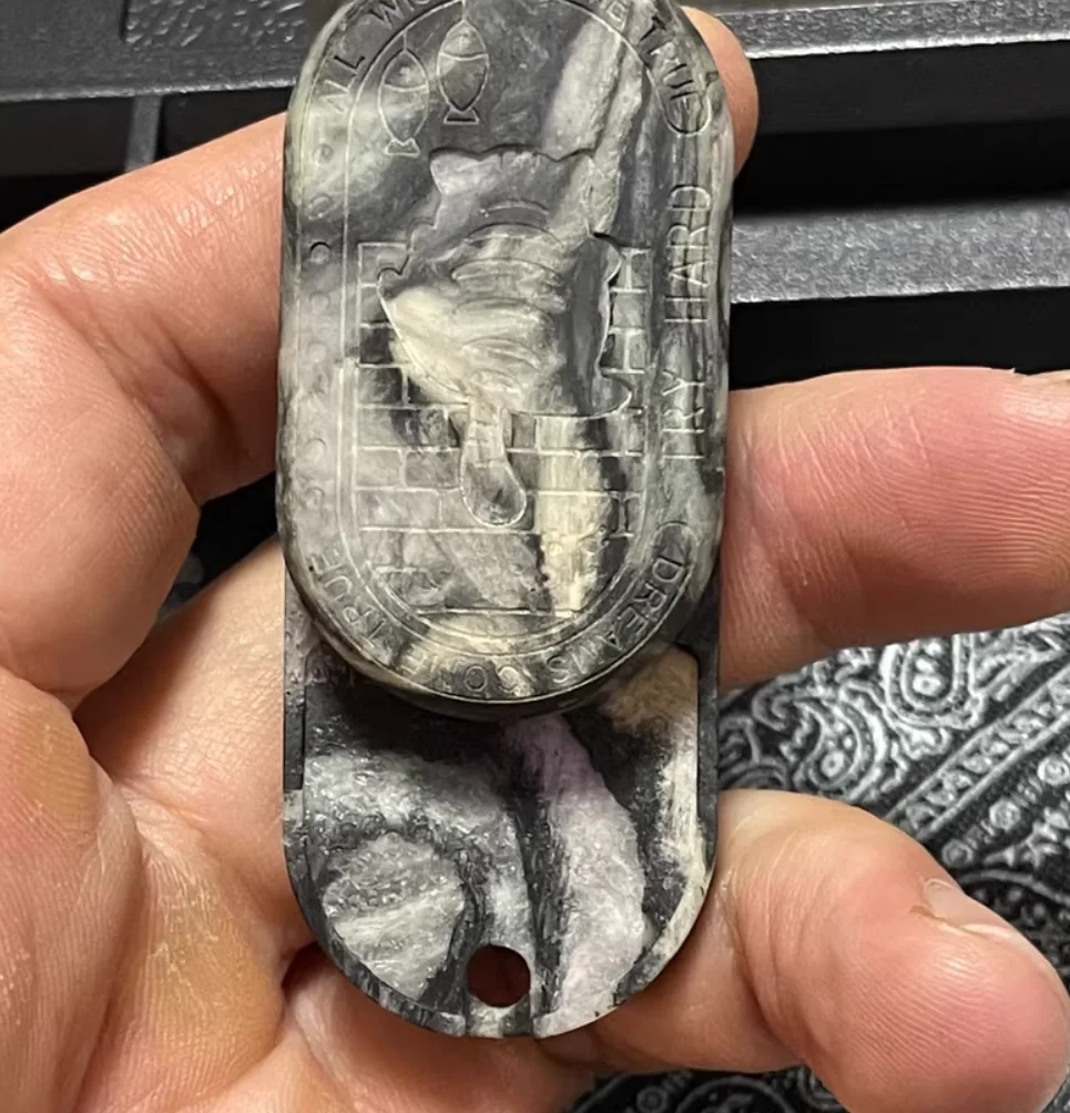 تستخدم EDC Fz ألعاب تخفيف الضغط على شكل حصان كربوني مضيء #1