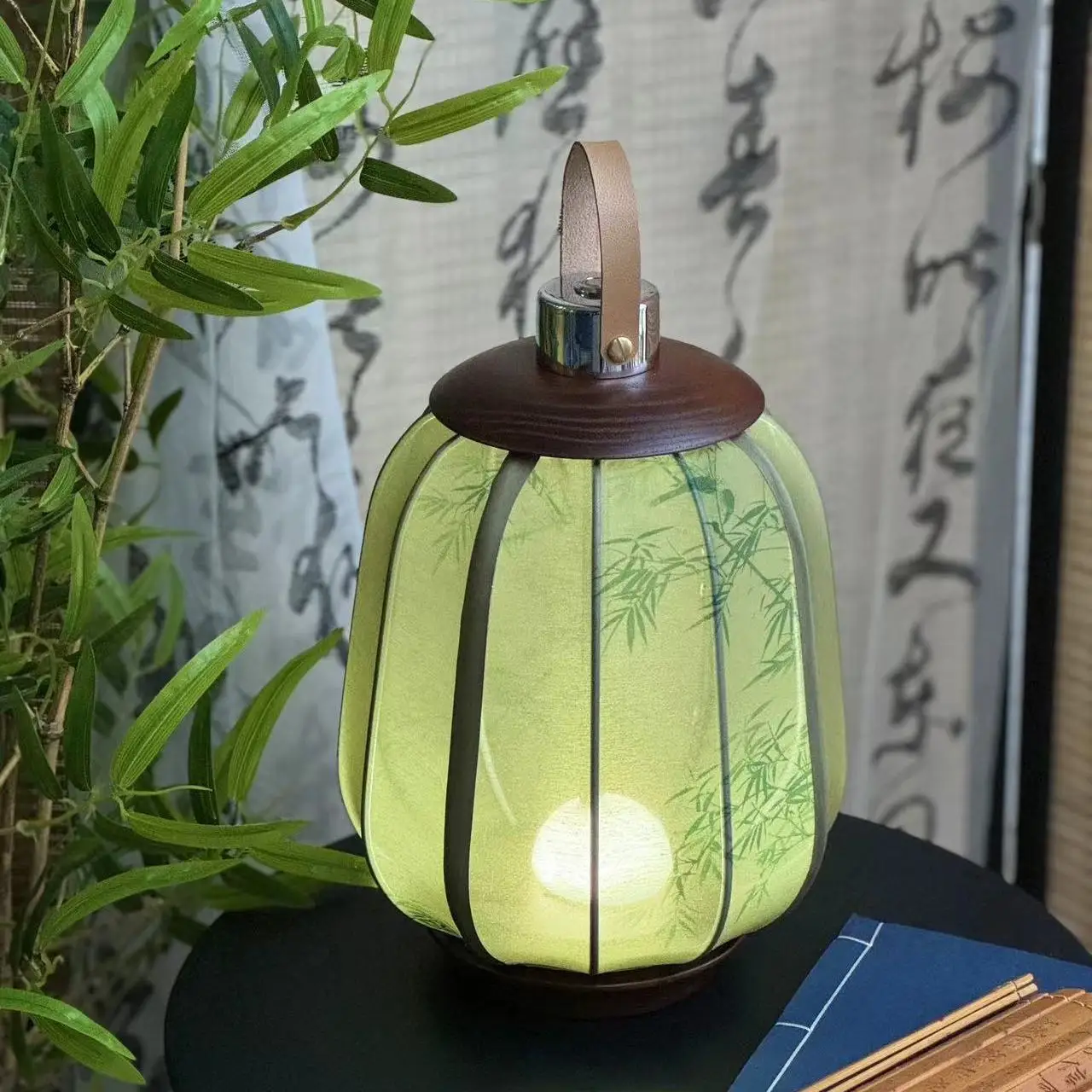 Flower and Bird Desk Lamp Chinese Retro Middle Ancient Style Lotus Bamboo Handheld Fabric Decoration Charging Lamp