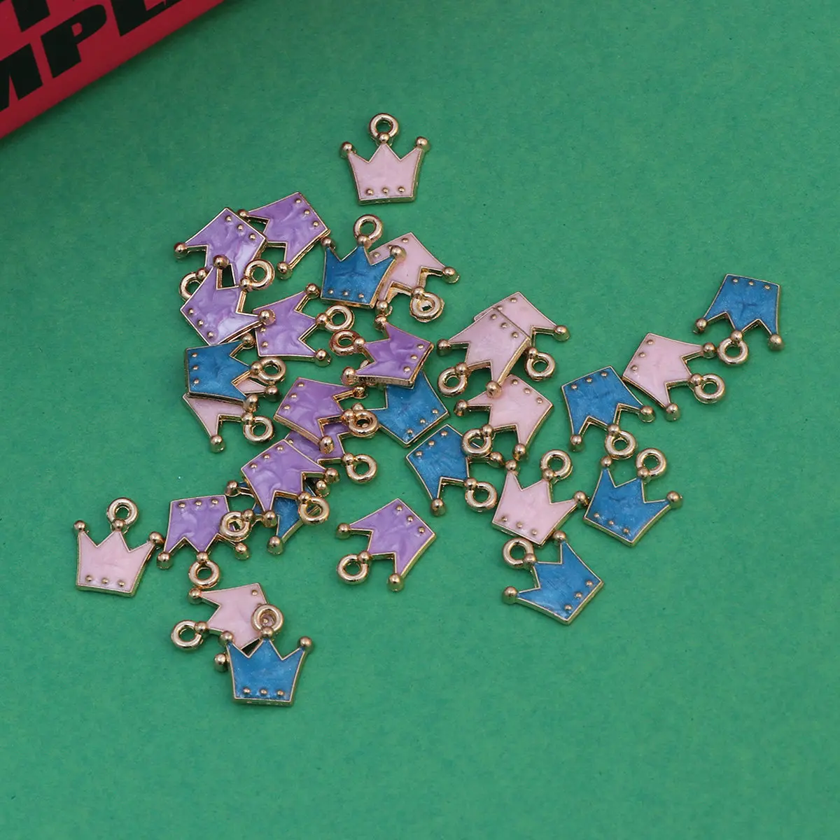 

30 шт. элегантных подвесок-корон из сплава для изготовления ювелирных изделий своими руками: для ожерелий, браслетов, украшений для ног, декора одежды и рукоделия