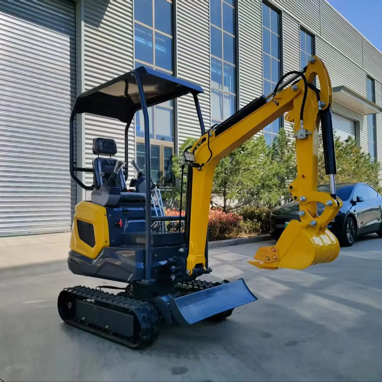 1.2T Small Excavator Compact Digging Machine for Fence Installation Drainage Repair Property and Residential Work