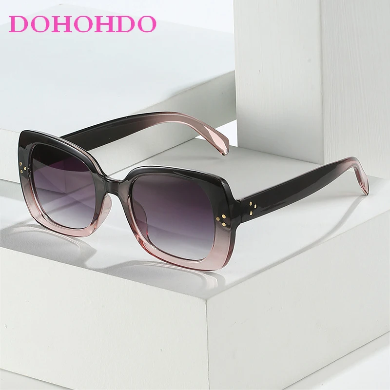 

Classic Fashion Designer Square Sunglasses Women Retro Trendy Rivets Eyeglasses Female Driving Travel Shades UV400 Lentes De Sol
