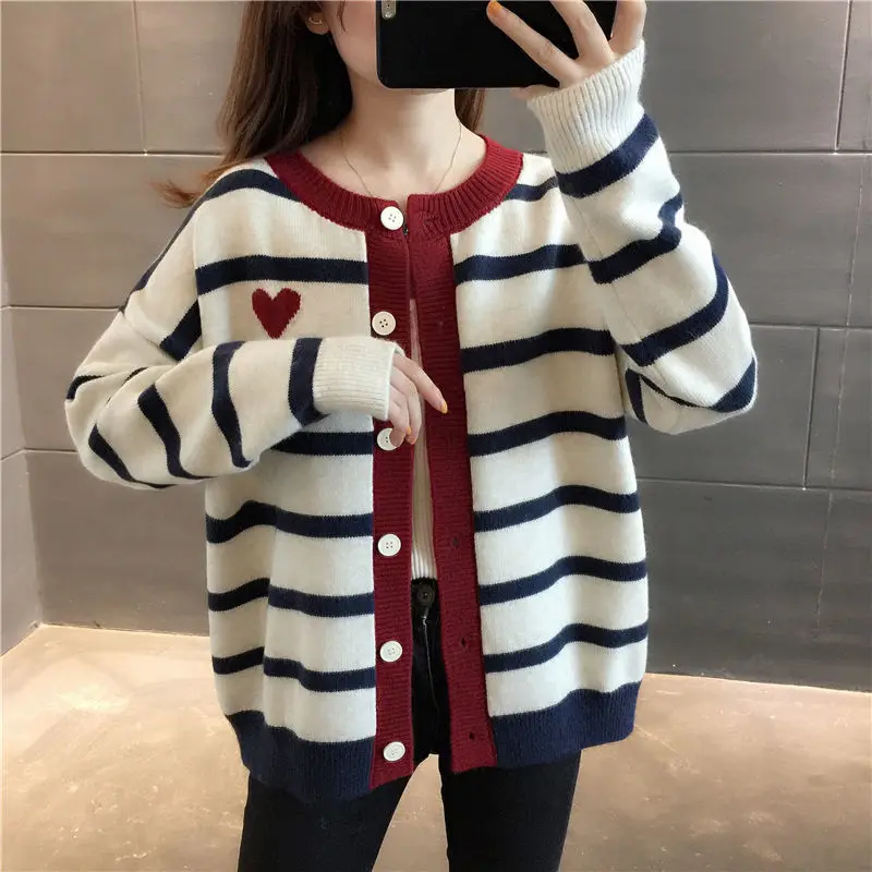 Heart-shaped striped cardigan autumn winter new women long sleeved jacket versatile round neck knitted sweater button loose