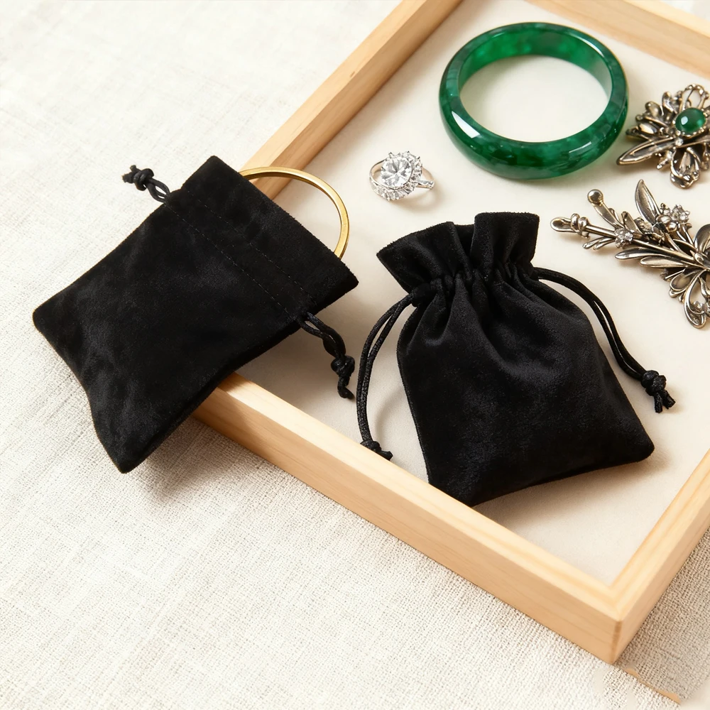 

10Pcs Black Flannel Jewelry Packaging Pouches Chic Wedding Favor Gift Bag Velvet Drawstring Pouch for Cosmetic Makeup Eyelashes