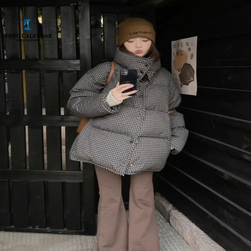 سترة عصرية من القطن والقطن، مصممة بملمس مربع، سترة دافئة صغيرة وسميكة، طراز جديد لشتاء 2025 للسيدات #1