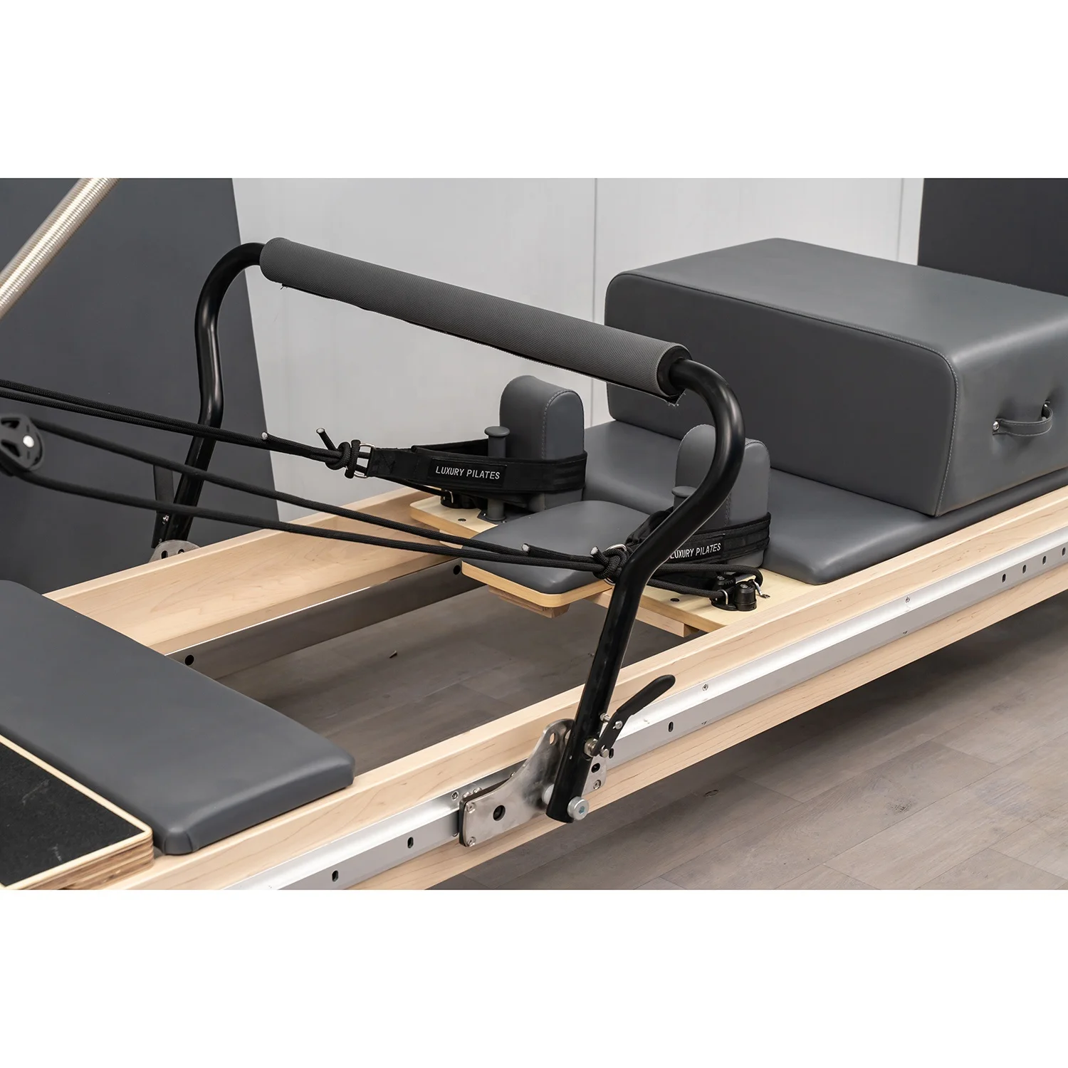 Venda direta da fábrica, equipamento fitness para academia, madeira de bordo, pilates, reformador de cama, meio trapézio