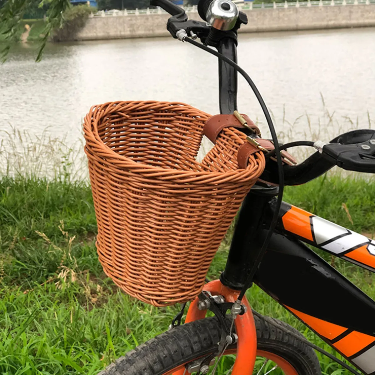 

1Pcs Kids Bike Basket Detachable Front Storage Basket Retro Design Large Capacity Plastic Holder for Kids Bike