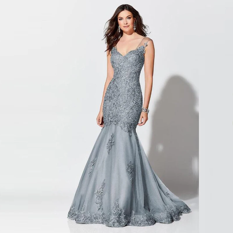 Elegant Mermaid Silver Lace Applique Plunge V Neckline Mother of the Bride Dresses Sleeveless Wedding Party Gowns Backless 2025
