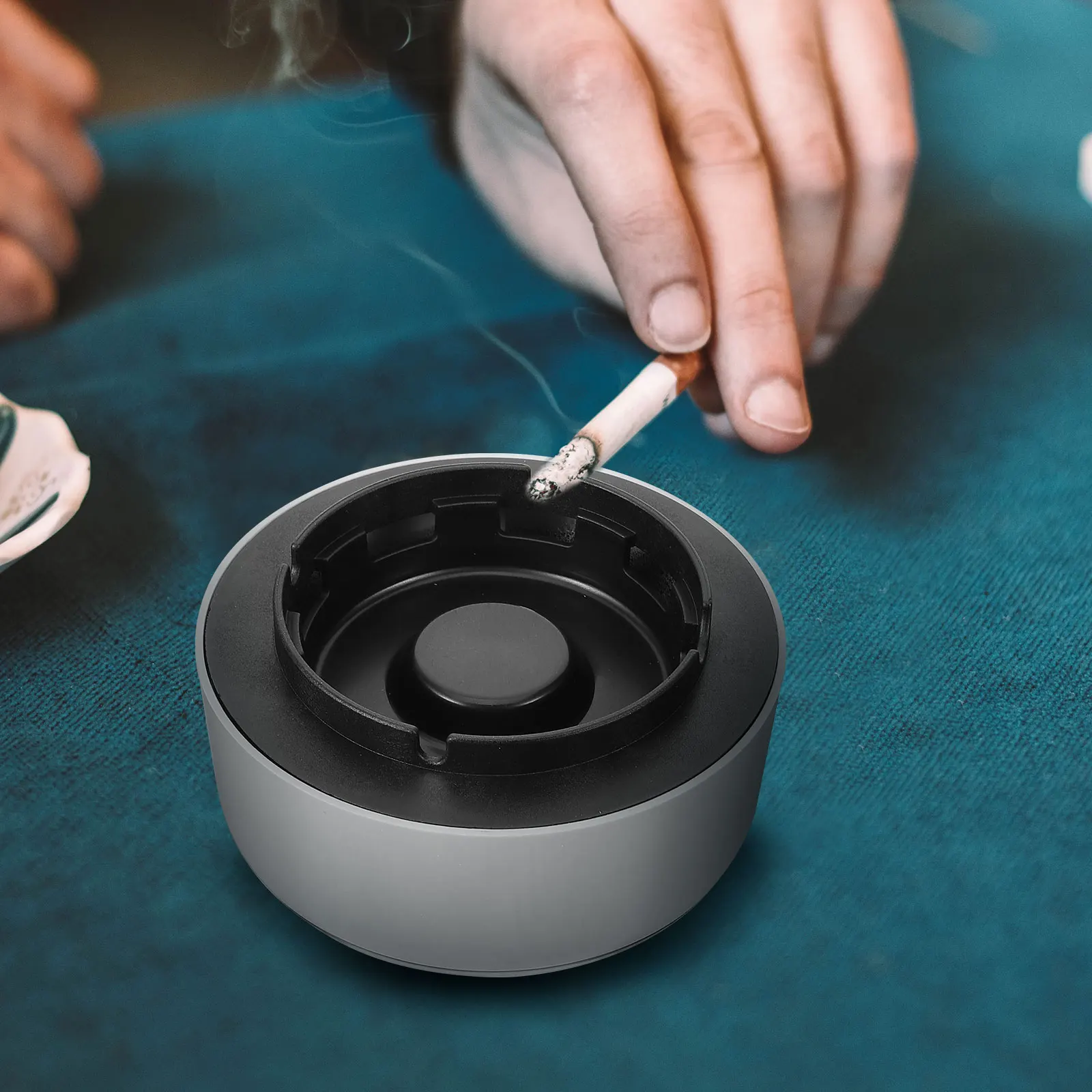 

Умный компактный очиститель воздуха для автомобиля, дома, офиса, портативный, минималистичный дизайн, с функцией пепельницы для удаления запахов