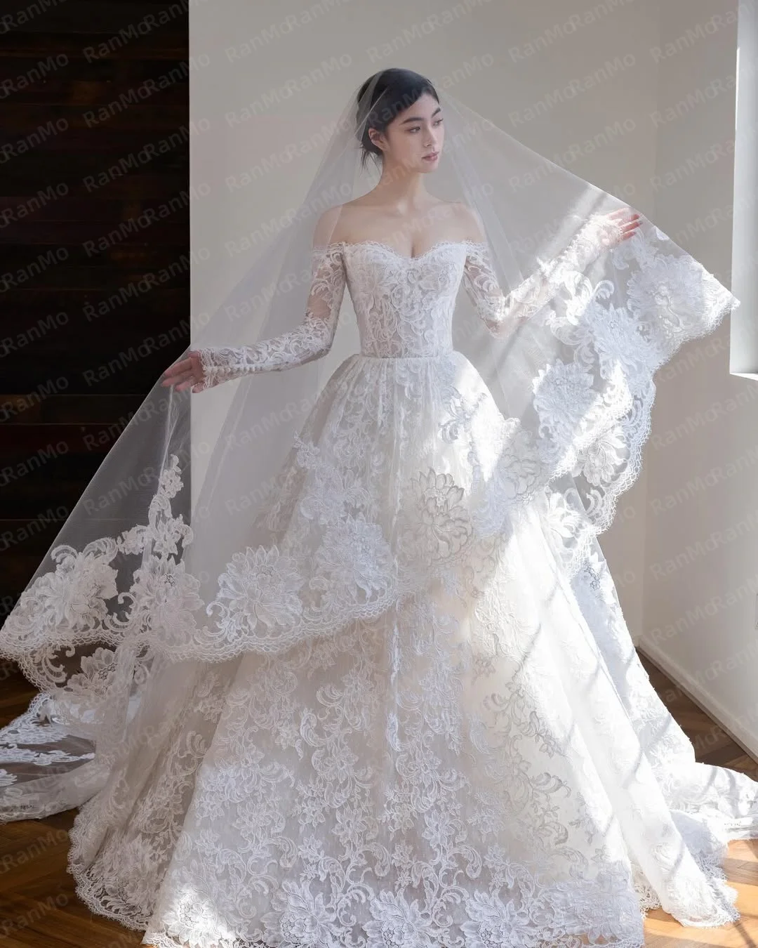 Ranmo 2026 Elegant luxurious White Lace Sweetheart Collar Off the Shoulder Wedding Party Dress A-line Floor-Length Customized