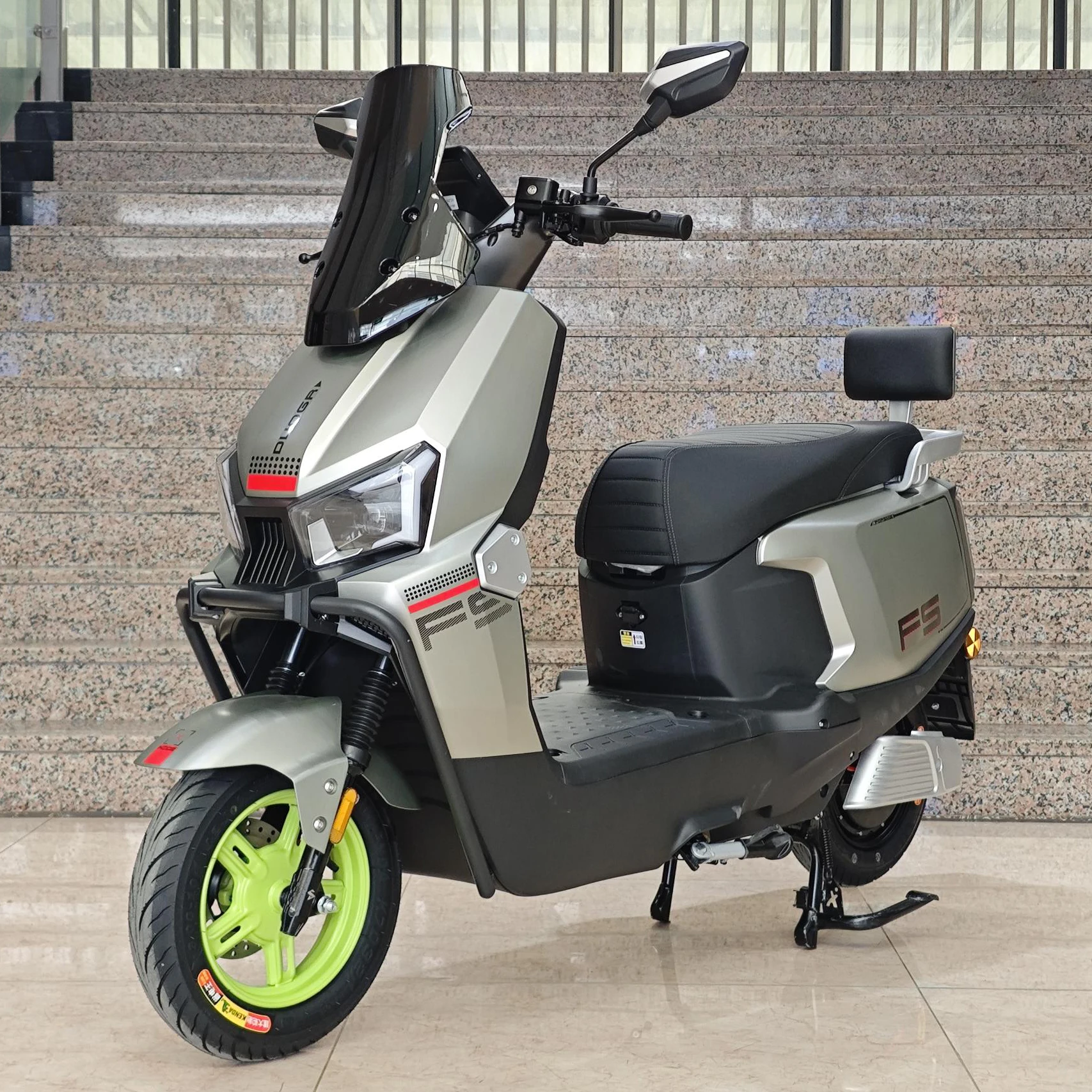 South Africa India Factory Wholesale 72v 1200w  Electric Motorcycle 2 Wheel Scooter Electric Motorcycle - Image 2