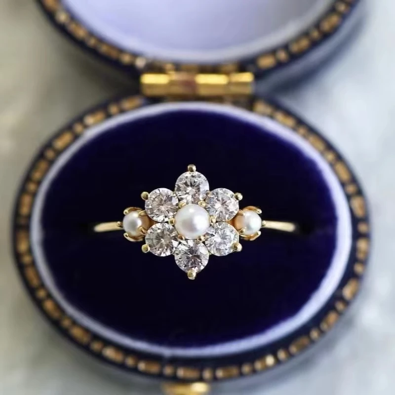 

Huajie Vintage Pearl Zircon Inlaid Flower Tail Rings for Women Classic Banquet Party Dainty Temperament Ring Jewelry