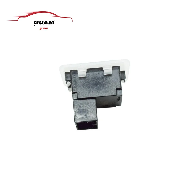 

8W0919390B Front Right Door Courtesy Light for AUDI A4 Avant B9