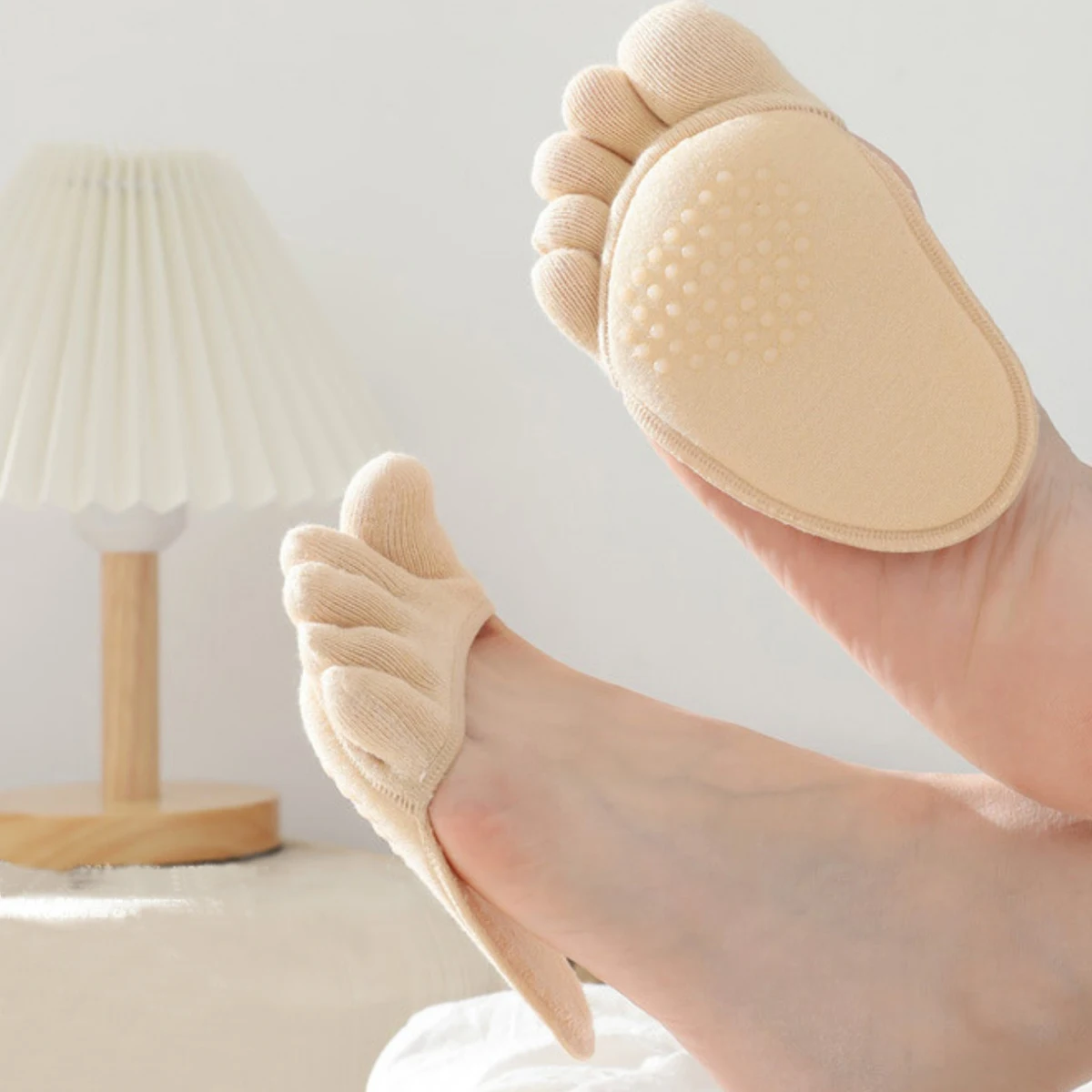 (2 pary) Niewidoczne skarpetki do butów na wysokim obcasie |   Oddzielne ochraniacze na palce, oddychające z włókna bambusowego, zapobiegające powstawaniu odcisków i antypoślizgowe nakładki na przodostopie