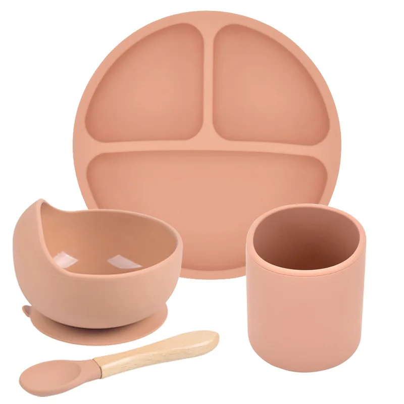 4Pcs New Baby Silicone Plate Cup Suction Bowl Wood Spoon Fork Set BPA Free Baby Dishes Portable Feeding Tableware For Children