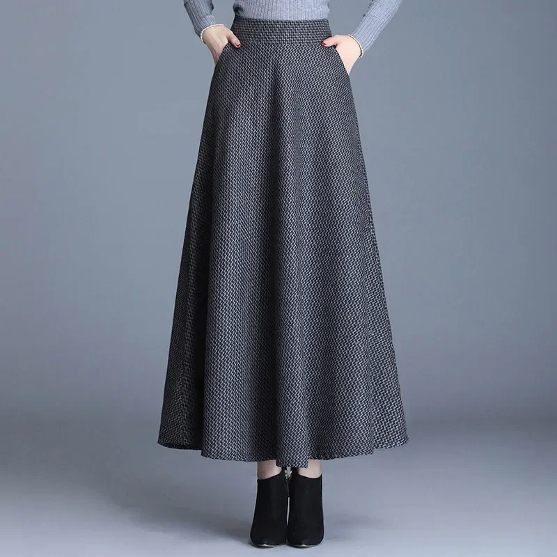 Korean Style Autumn/Winter Woolen Skirt for Women, Elegant Plaid Flared Skirt with Elastic Waistband and Pockets