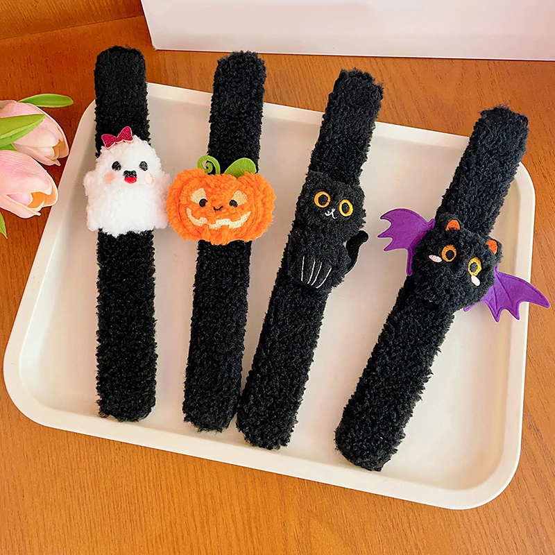 

1Pc Halloween Plush Bracelets Ghost Bats Pumpkins Papa Circle Children's Gifts Wristbands Halloween Decorative Props