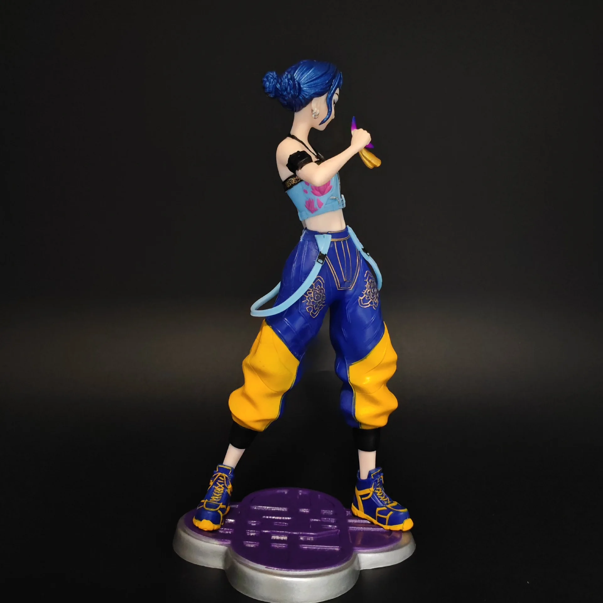 Hexenjagd-Team Rumi Mira Zoe Niedliche Schöne Mädchen-Actionfigur Anime-Charaktermodell Hochdetailliertes Desktop-Ornament Spielzeug Geschenk – Detail 22