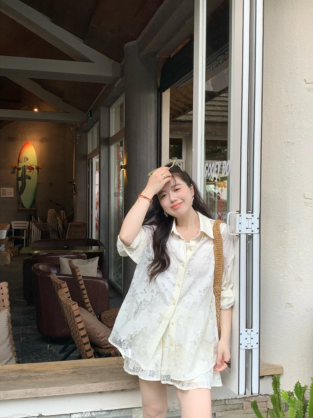 

Mimi Large Size Lace Shirt Set Fashionable Loose Collar Design Short Sleeve Mid-Length Spring Collection for plus Size Women