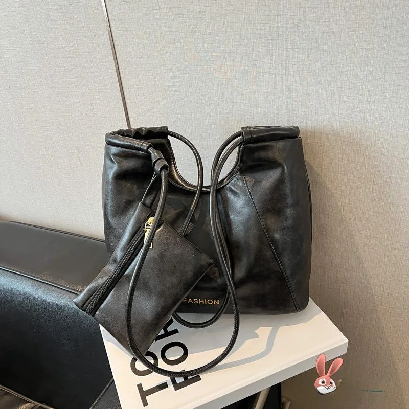 

2025 New Retro Large Capaci Tote Bag Women's High-End Sensation Non-Repeating Underarm Single oulder Bag Commuter