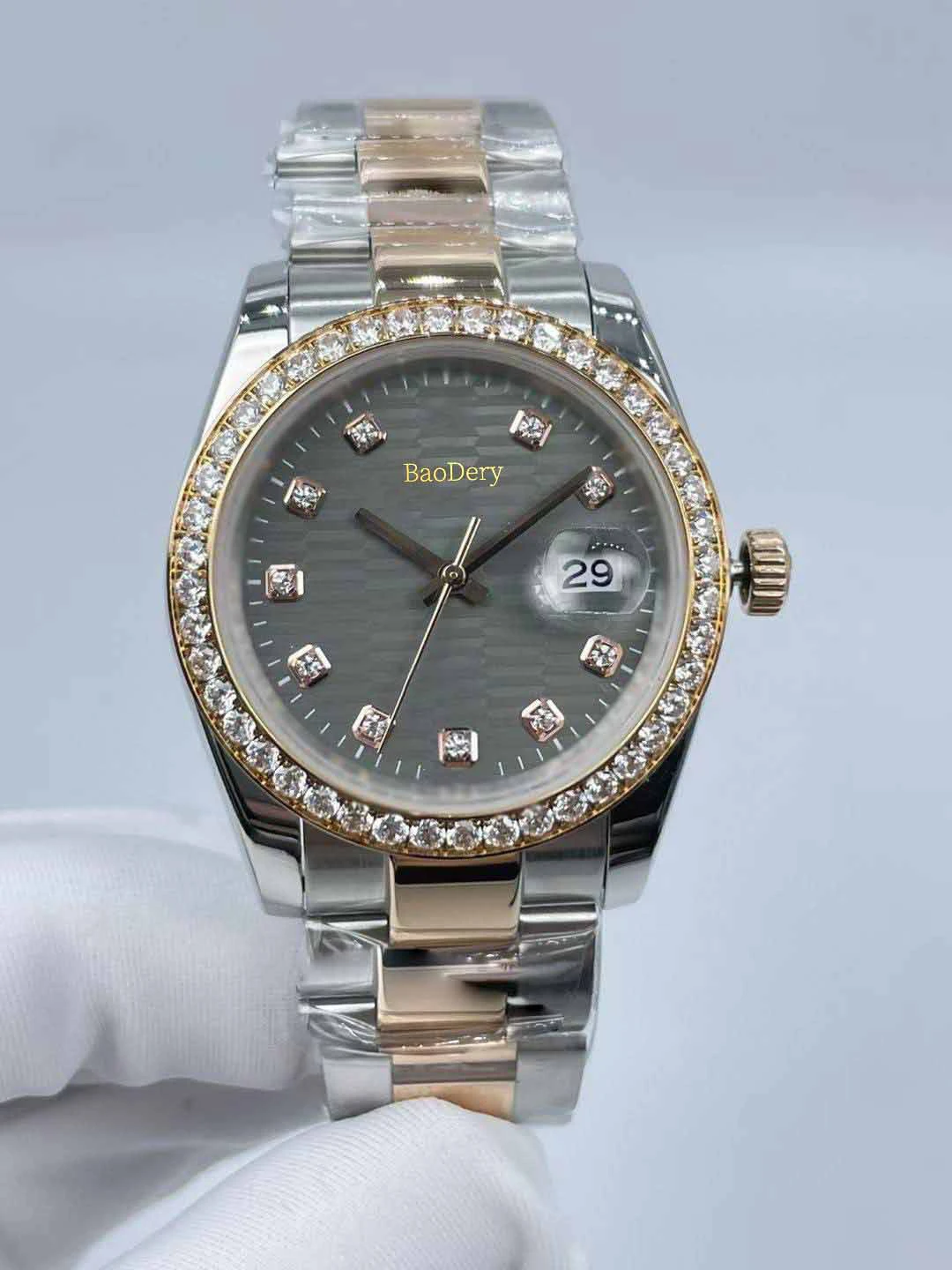 Reloj impermeable de 36mm para mujer, con patrón de Pit de diamante y ventana de calendario, a la moda y elegante