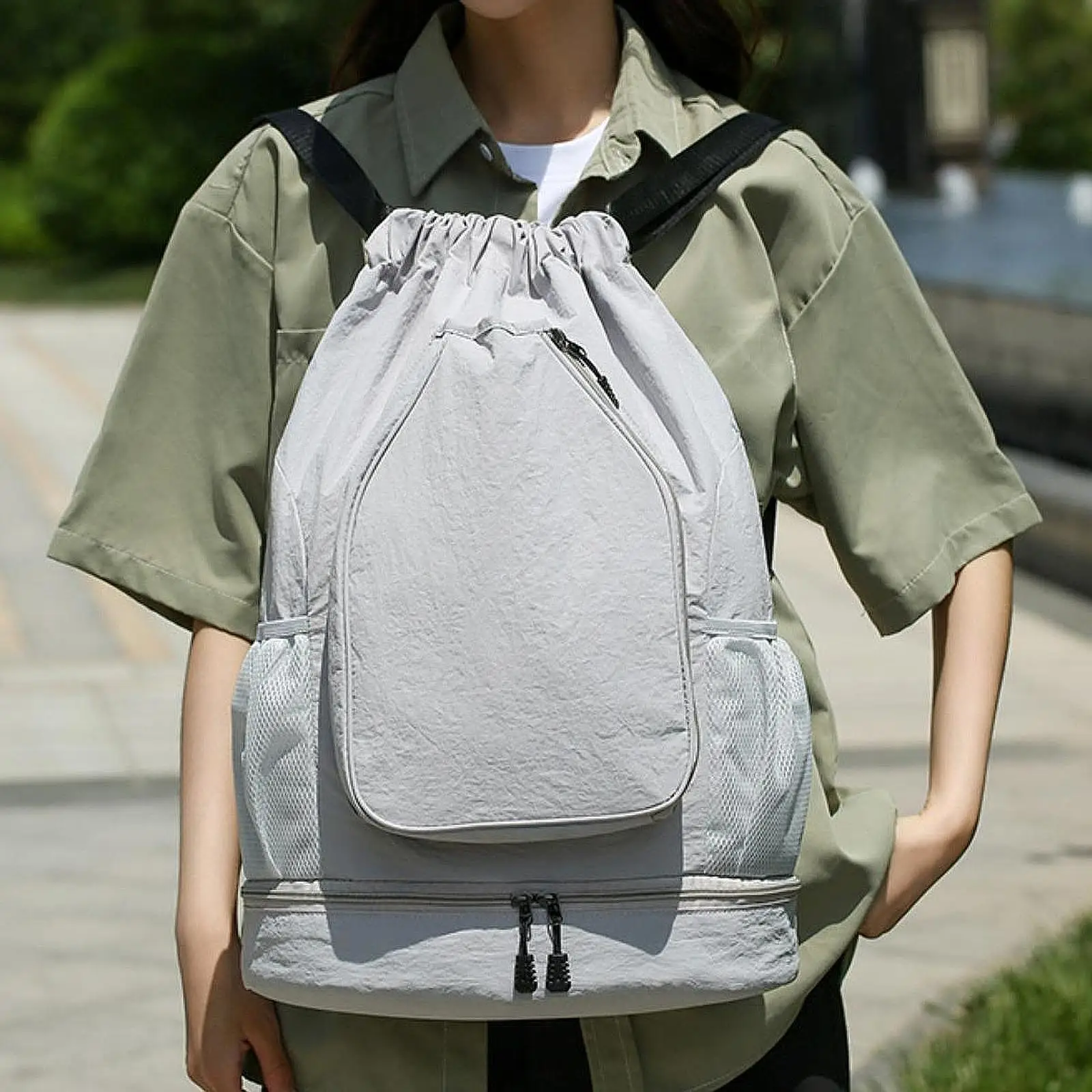 Oxford Cloth Pickleball Backpack with Racket Compartment and Water Bottle Pocket for Fitness and Gym Sports