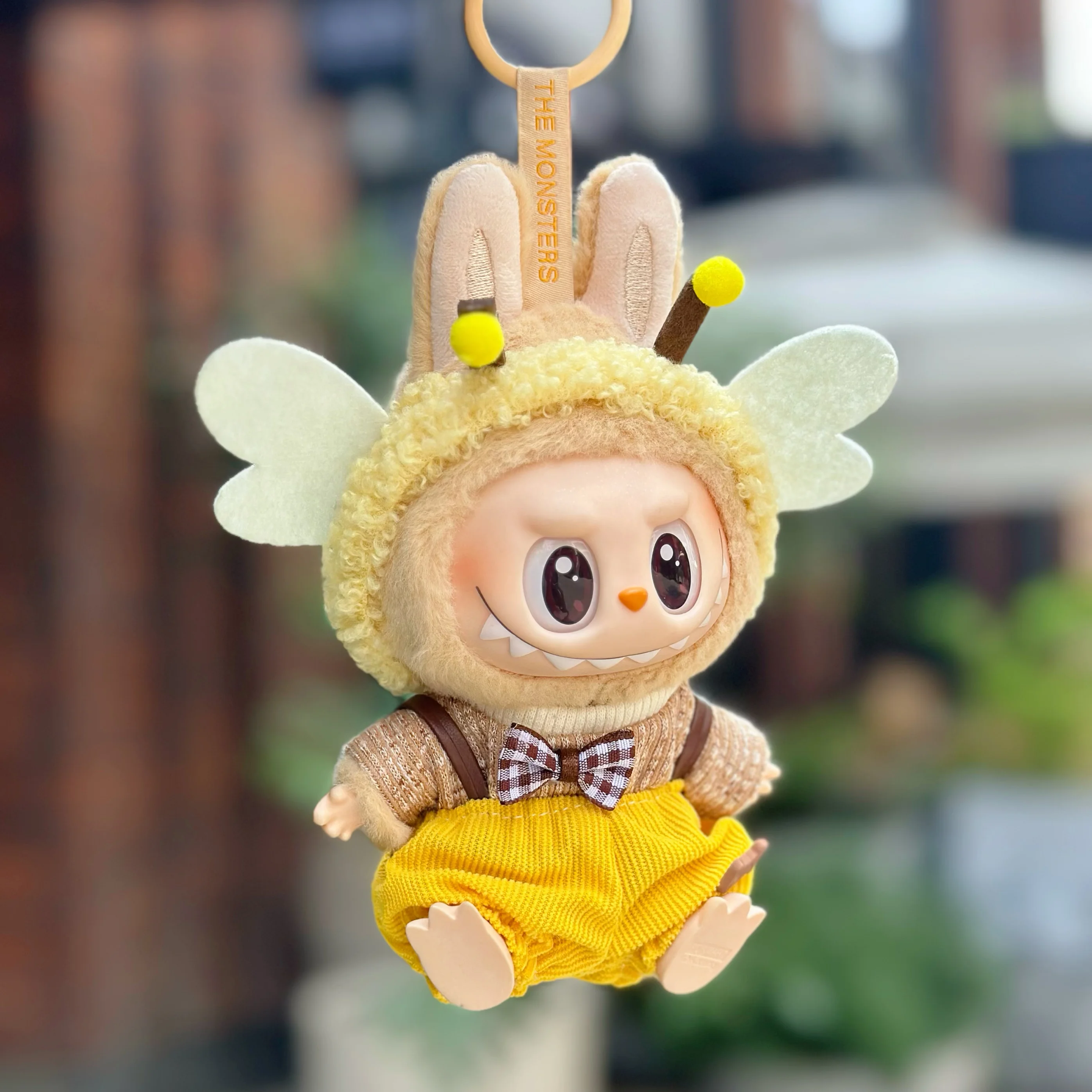 Ropa para muñecas solo para 15cm 17cm Labubu Little Bee vinilo caja ciega figuras colgantes lindos trajes de repuesto