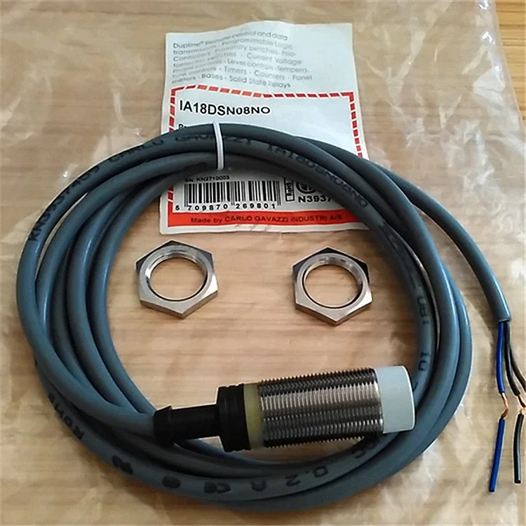 

Датчик приближения IA18DSN08PO Новый оригинал