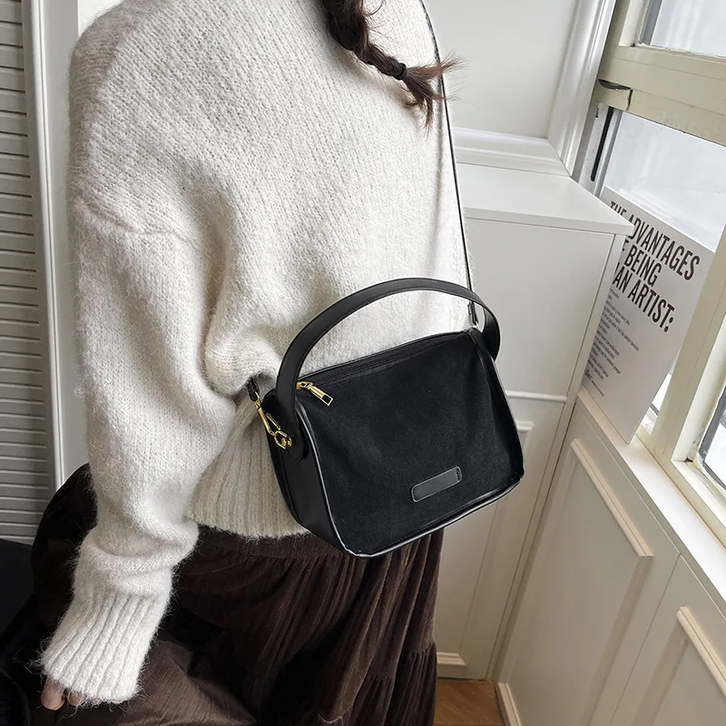 حقيبة صغيرة كلاسيكية لعام 2025، محفظة كتف عصرية للنساء، حقيبة كروس مزخرفة، حقيبة كاجوال من النهار إلى الليل، حقيبة حبال بسيطة #4