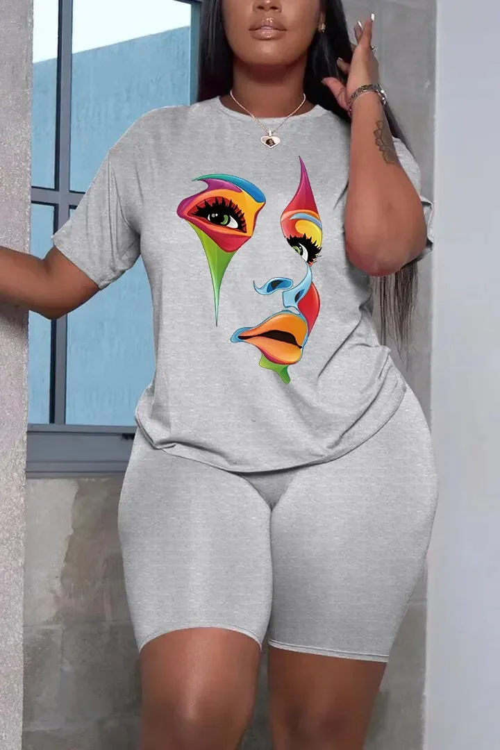 Women\'s Suits Summer Casual Short-sleeved Tops and Pants Suit Printed Human Face Plus Size Two Piece Sets Womens Outifits